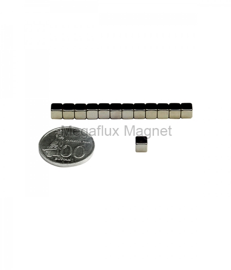 kotak 5 mm x 5 mm x 5 mm, Neodymium Magnet,  , Super kuat. 